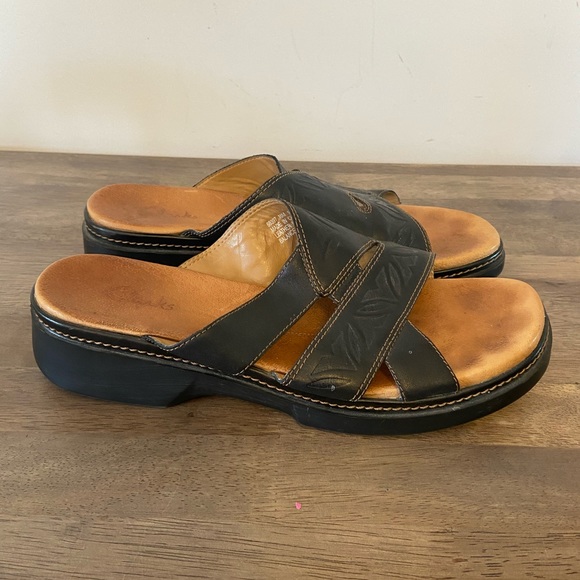 clark leather sandals